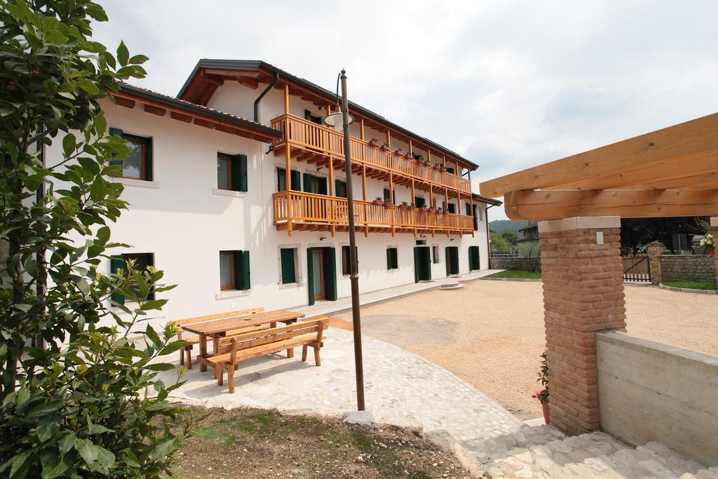 Albergo Diffuso Polcenigo C. Zoldan Eksteriør billede
